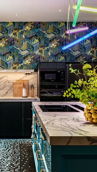 Mozaika jako hlavní hvězda rekonstrukce. Jemná, výrazná, nezaměnitelná. ✨🔨 Projekt by Carolina Saiz @noma_estudio ✨...